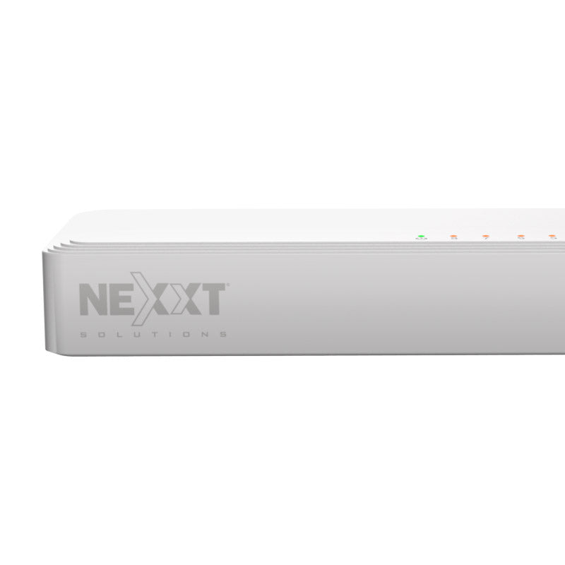 Logo Nexxt Solutions en el switch Naxos 801-G de 8 puertos